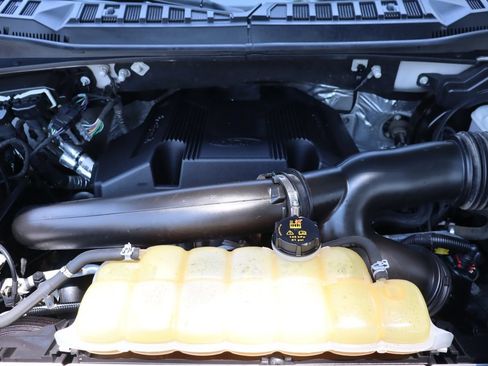 Used 2019 Ford F150 Lariat w/ Equipment Group 502A Luxury AWD/4WD image 38