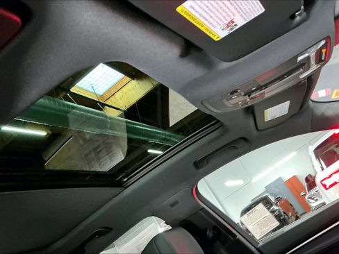 Used 2023 Audi Q3 2.0T Premium w/ Convenience Package image 24