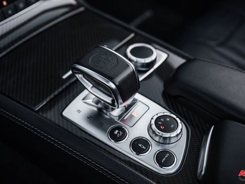 Used 2013 Mercedes-Benz SL 63 AMG image 12