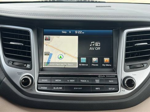 Used 2016 Hyundai Tucson Limited FWD image 24