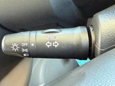 Used 2012 Nissan Rogue SV AWD/4WD image 10