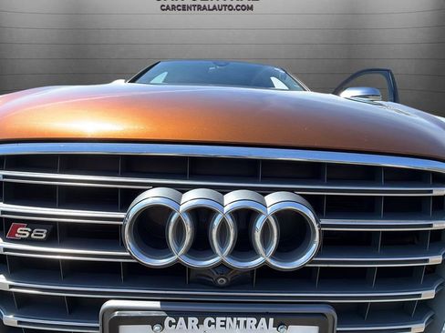 Used 2014 Audi S8 AWD/4WD image 39