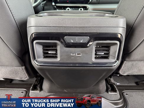 Used 2025 GMC Sierra 3500 AT4 w/ AT4 Premium Plus Package image 32