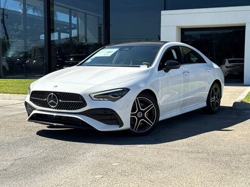 Used 2025 Mercedes-Benz CLA 250 4MATIC image 2