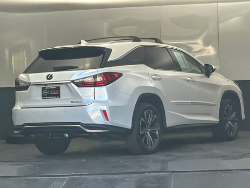 Used 2020 Lexus RX 350L Premium w/ Premium Package AWD/4WD image 3