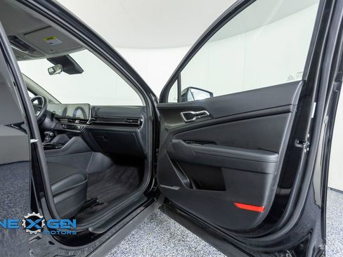Used 2024 Kia Sportage EX FWD image 36