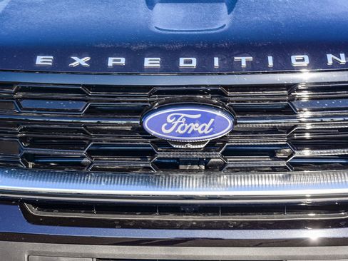 New 2026 Ford Expedition Max Platinum w/ Platinum Ultimate Package image 11