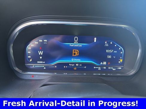 Used 2023 Chevrolet Suburban RST w/ Luxury Package image 2