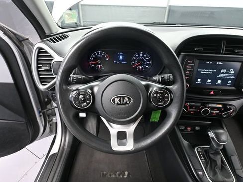 Used 2020 Kia Soul LX FWD image 23