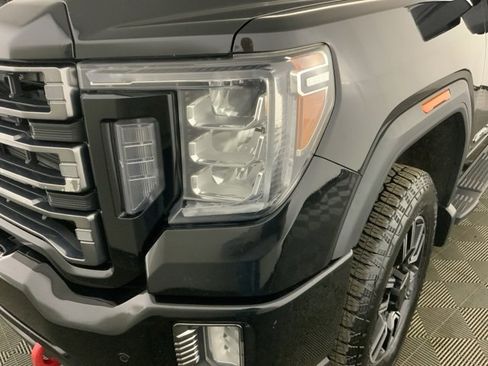 Used 2020 GMC Sierra 2500 AT4 w/ AT4 Premium Package image 12