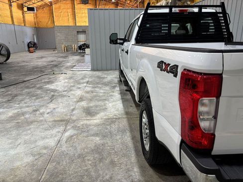 Used 2022 Ford F250 XL w/ STX Appearance Package AWD/4WD image 9