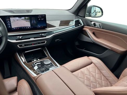 Certified 2025 BMW X5 xDrive40i w/ Climate Comfort Package image 27