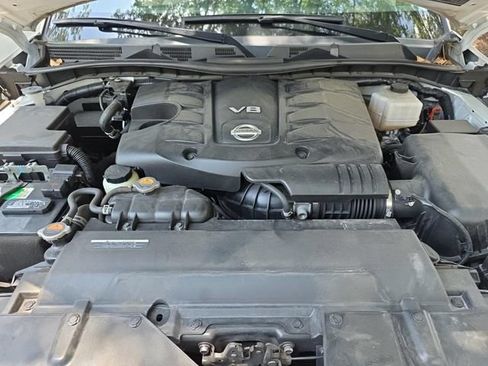 Used 2023 Nissan Armada SL w/ Captain's Chairs Package RWD image 4