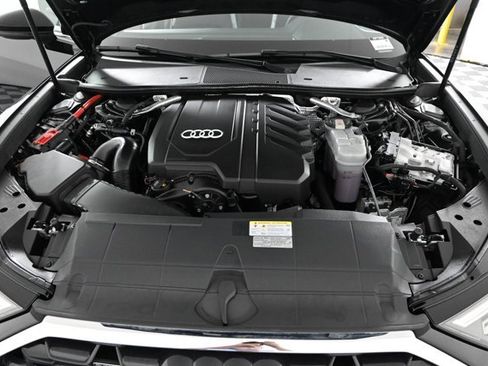 Used 2024 Audi A6 Premium Plus image 30