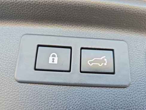 Used 2022 Subaru Forester Limited w/ Popular Package #2 image 13