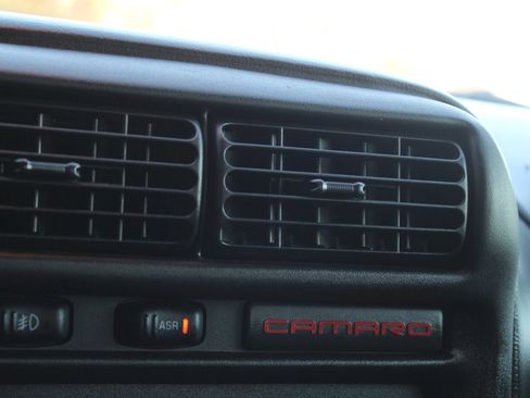 Used 2000 Chevrolet Camaro Z28 w/ SS Performance/Appearance Pkg image 25