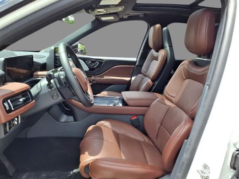 New 2025 Lincoln Aviator Reserve w/ Equipment Group 201A AWD/4WD image 5
