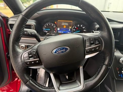 Used 2020 Ford Explorer Limited AWD/4WD image 15