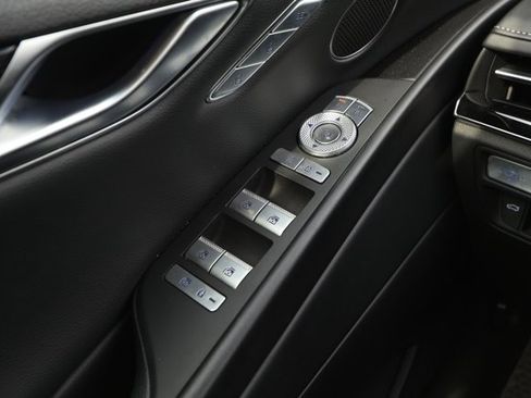 Used 2023 Genesis G80 2.5T image 24