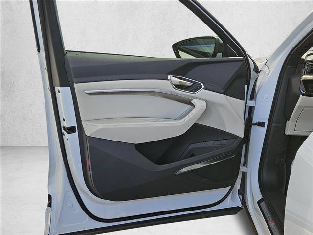 Certified 2023 Audi e-tron Prestige w/ Prestige Package AWD/4WD image 7