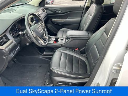 Used 2021 GMC Acadia Denali w/ Denali Ultimate Package AWD/4WD image 8