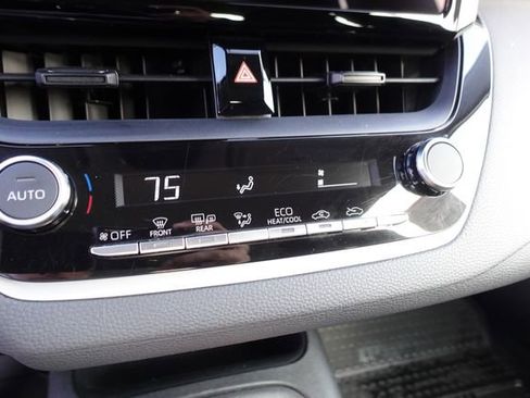 Certified 2024 Toyota Corolla LE image 24