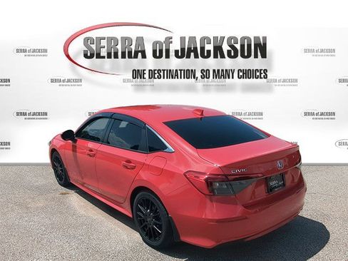Used 2024 Honda Civic EX image 7