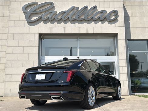 Used 2025 Cadillac CT5 Premium Luxury w/ Platinum Package AWD/4WD image 4