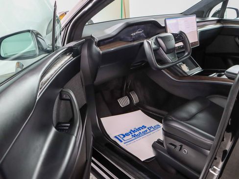 Used 2022 Tesla Model X AWD/4WD image 3