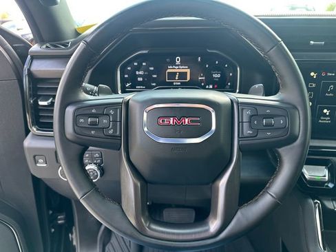 Used 2025 GMC Sierra 1500 AT4 w/ Technology Package AWD/4WD image 29