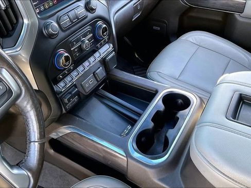 Used 2020 Chevrolet Silverado 2500 LTZ w/ LTZ Premium Package image 13