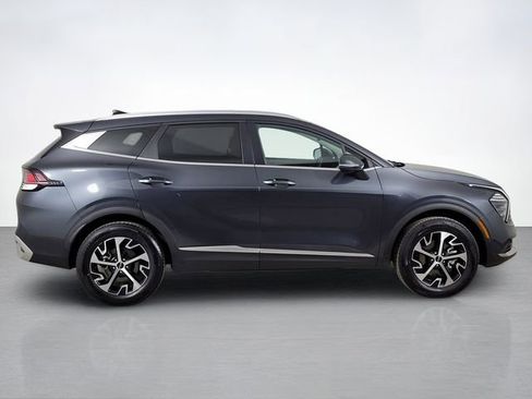 Used 2024 Kia Sportage EX image 2