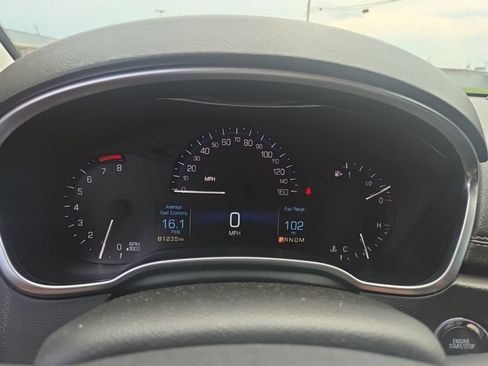 Used 2016 Cadillac SRX Luxury w/ Driver Awareness Package AWD/4WD image 21