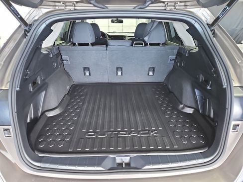 Used 2023 Subaru Outback Premium image 18