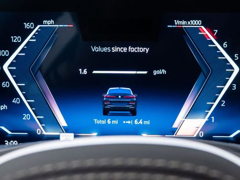 New 2026 BMW X6 xDrive40i w/ Executive Package image 22