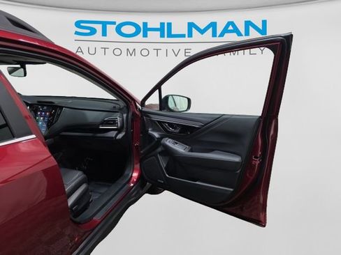 Used 2025 Subaru Outback Limited AWD/4WD image 33