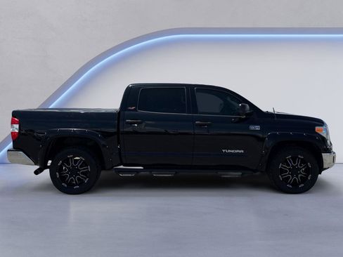 Used 2015 Toyota Tundra SR5 w/ SR5 Upgrade Package RWD image 2