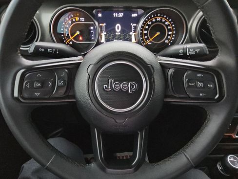 Used 2023 Jeep Gladiator Sport AWD/4WD image 24