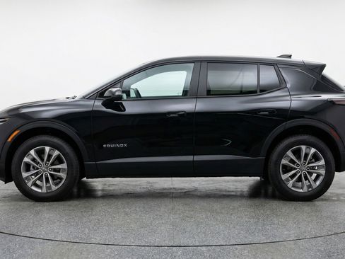 Used 2025 Chevrolet Equinox LT image 5