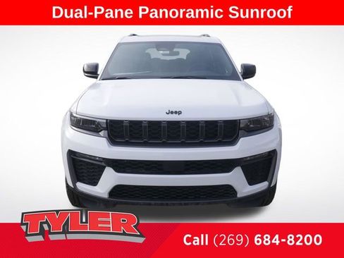 New 2026 Jeep Grand Cherokee L Limited w/ Limited Altitude Package AWD/4WD image 2