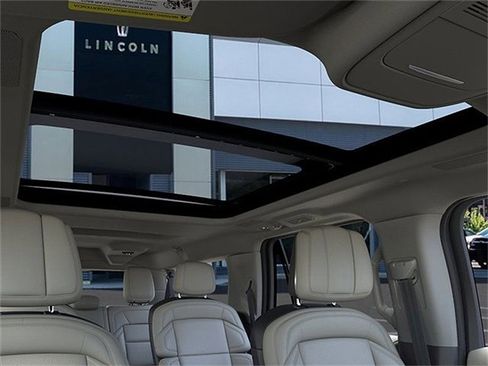 New 2026 Lincoln Navigator L Reserve AWD/4WD image 22