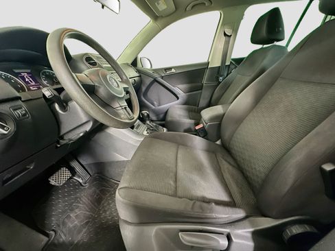 Used 2012 Volkswagen Tiguan S FWD image 13
