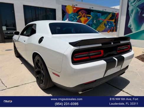 Used 2016 Dodge Challenger R/T Plus RWD image 9