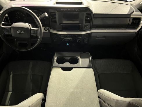 Used 2023 Ford F350 XLT w/ FX4 Off-Road Package image 39