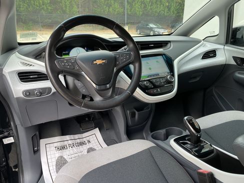 Used 2020 Chevrolet Bolt LT FWD image 32