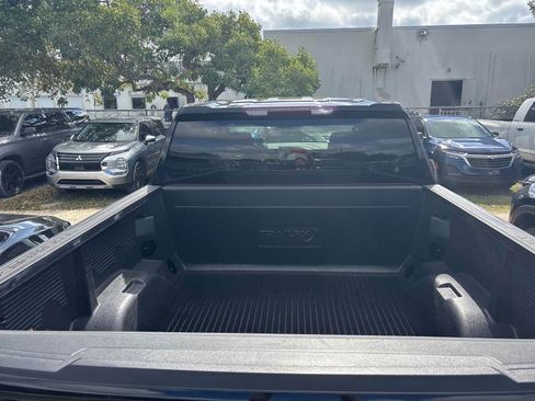 Used 2022 Chevrolet Silverado 1500 LT image 5