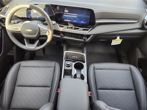 New 2026 Chevrolet Equinox LT w/ Convenience Package II image 12