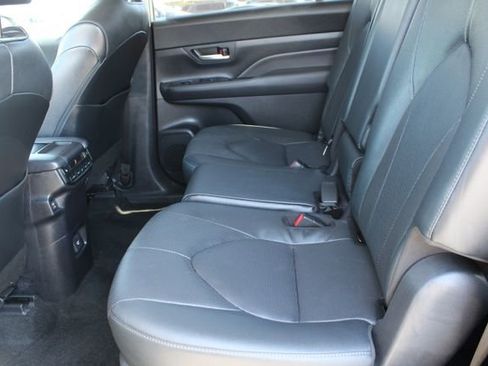 Used 2024 Toyota Grand Highlander FWD image 34