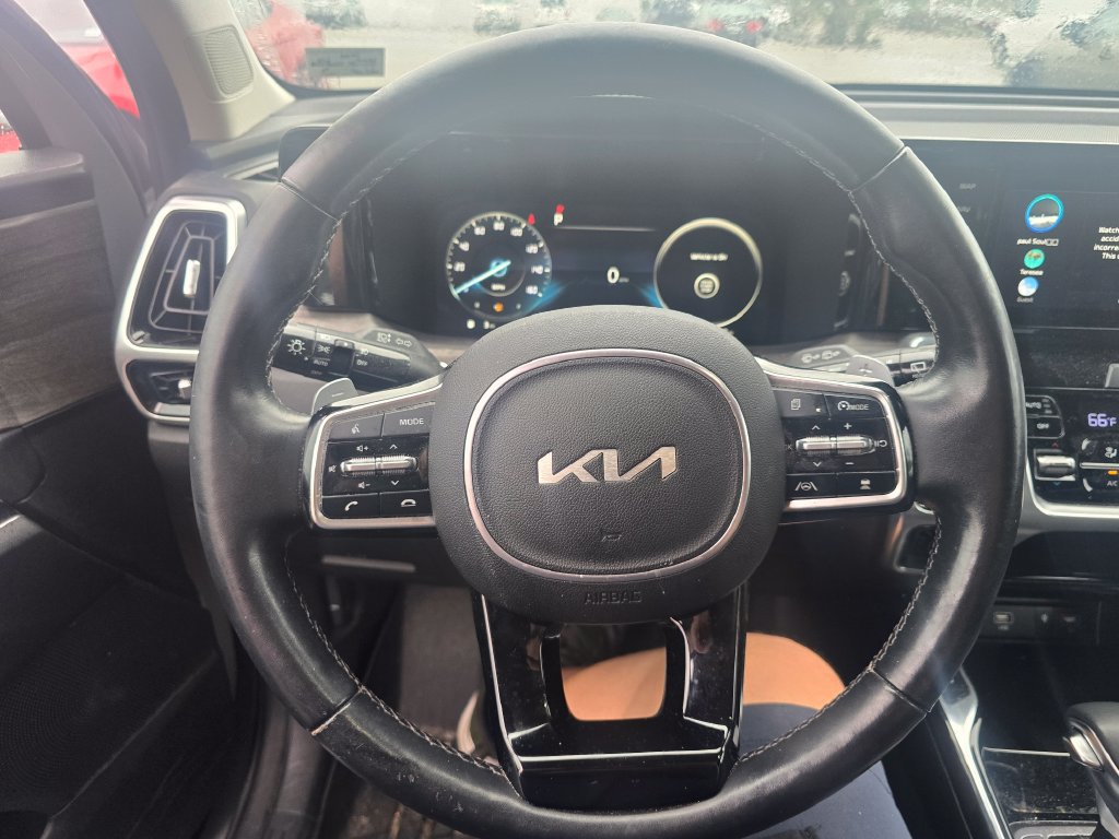 Used 2023 Kia Sorento SX Prestige AWD/4WD image 15