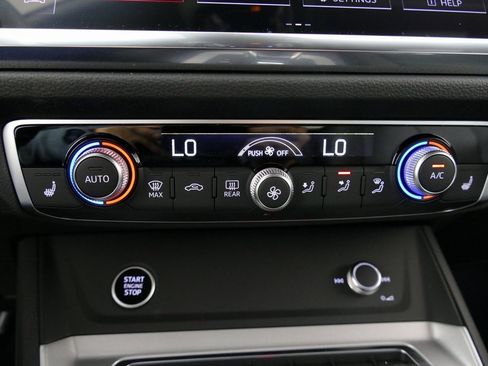 New 2025 Audi Q3 2.0T Premium image 17